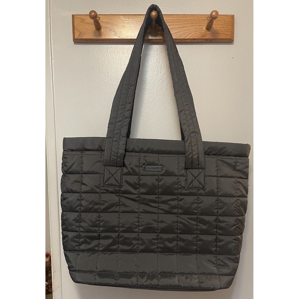 Reebok Nylon Tote Bag Black 15x20x7" Sporty Puffer Quilted Zip Closure